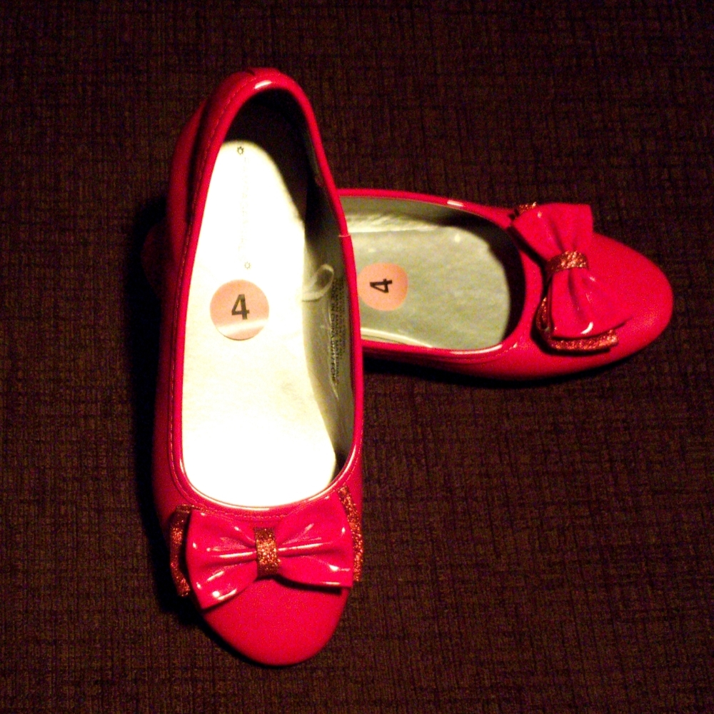 Rampage Girls Red Flats (New w/o tags)